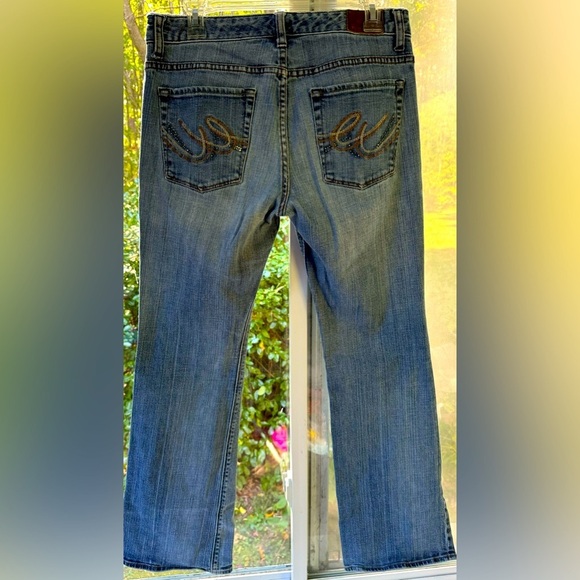 Express 10 “MIA” Women’s Bootcut jeans bling design on back pockets ID 90108 VGC - Picture 2 of 10